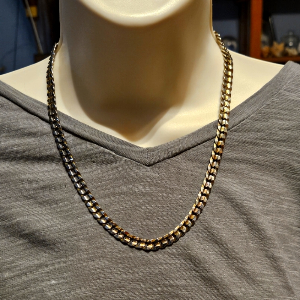 14kt Italy Gold Cubin Link/Curb Men's Necklace 8mm. 20"